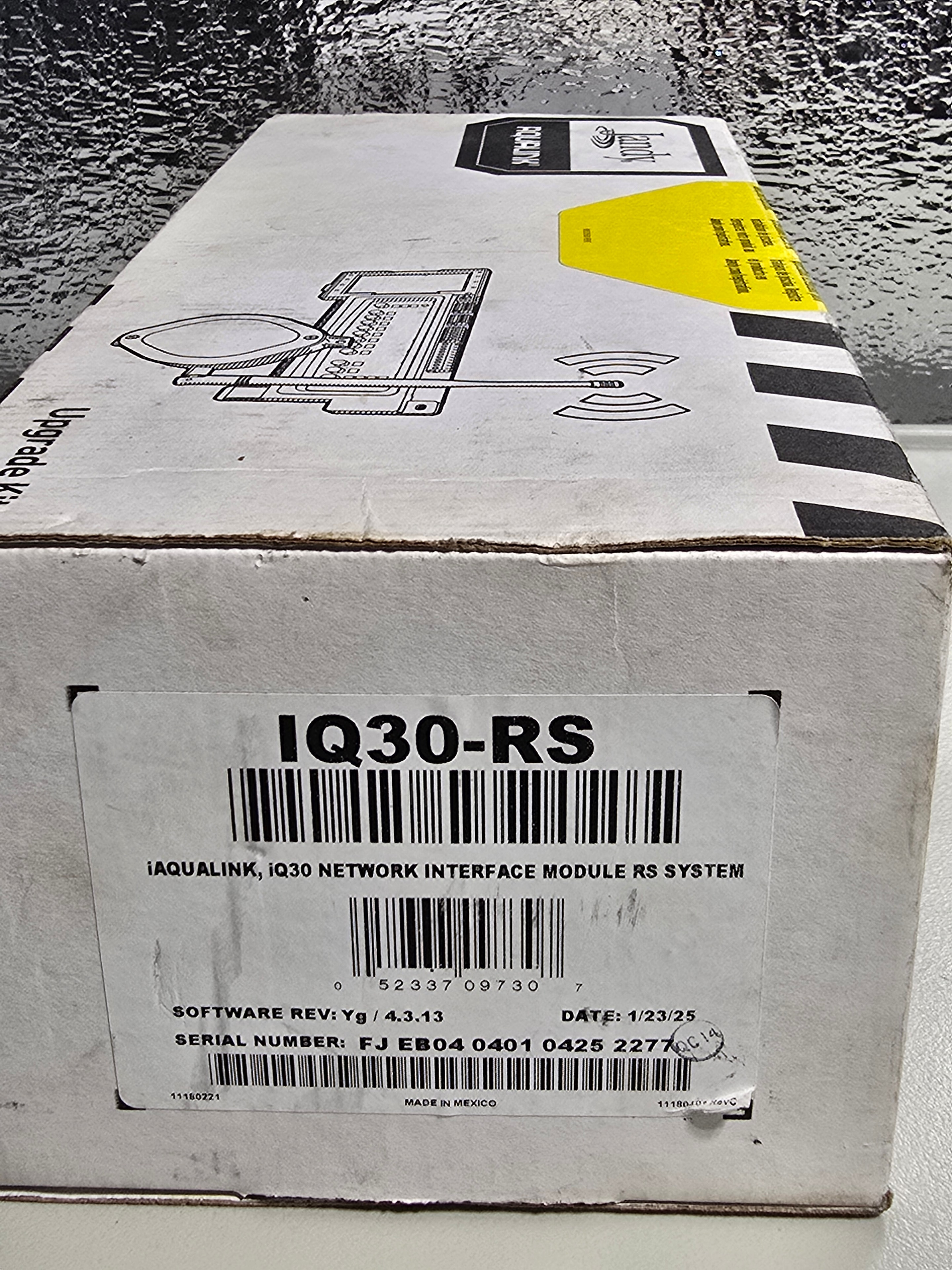 Jandy iAqualink IQ30-RS box label — model number, serial number, software revision, made in Mexico