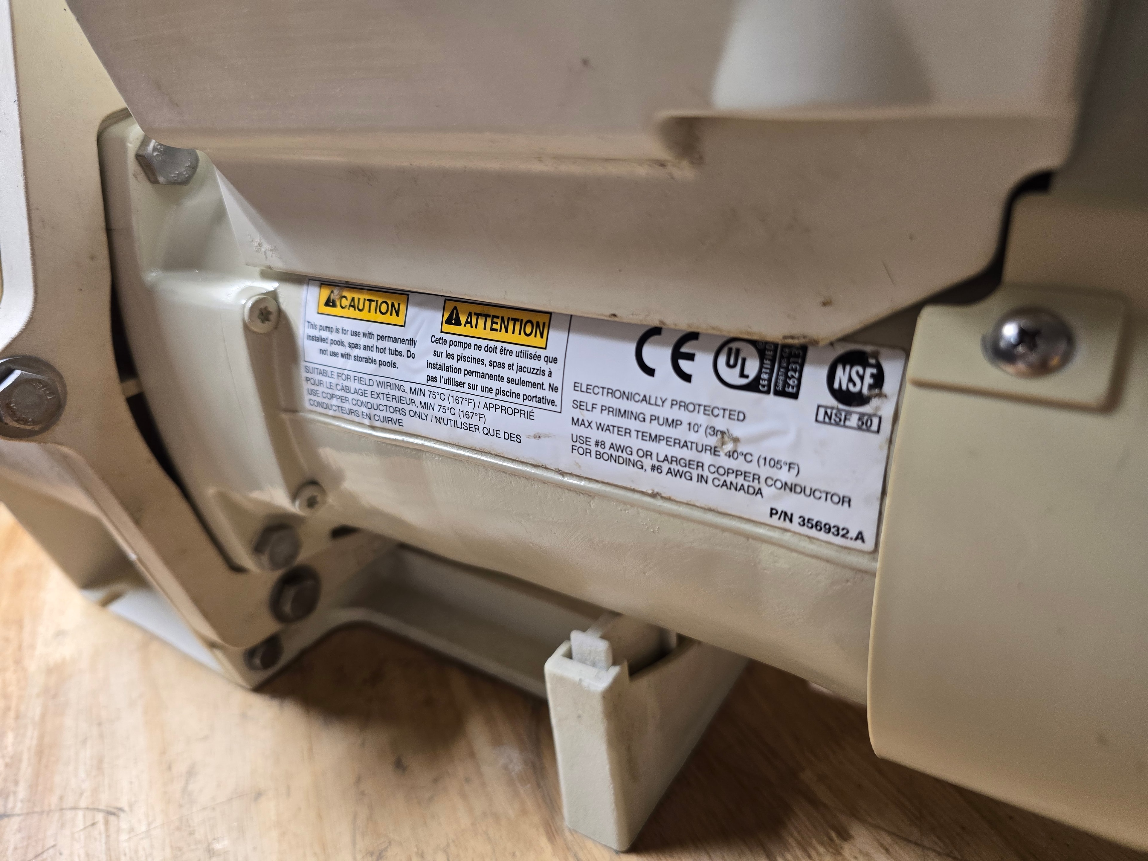 Pentair IntelliFlo VSF 011056 bottom label — CE, UL, NSF certifications and safety warnings