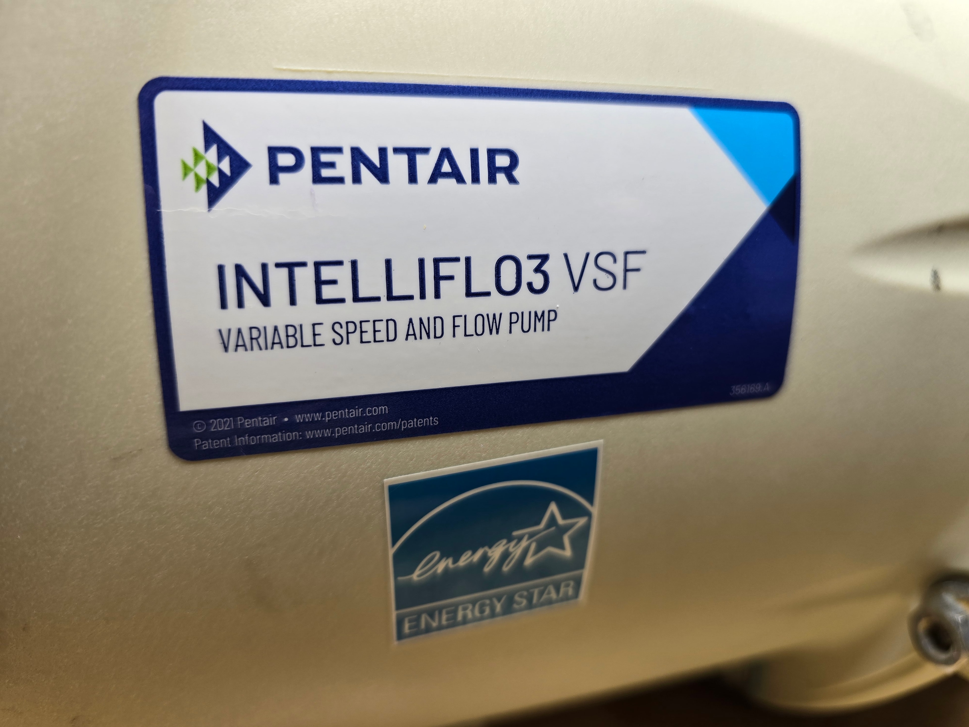 Pentair IntelliFlo3 VSF 3.0 THP pool pump (011075) — IntelliFlo3 VSF brand label