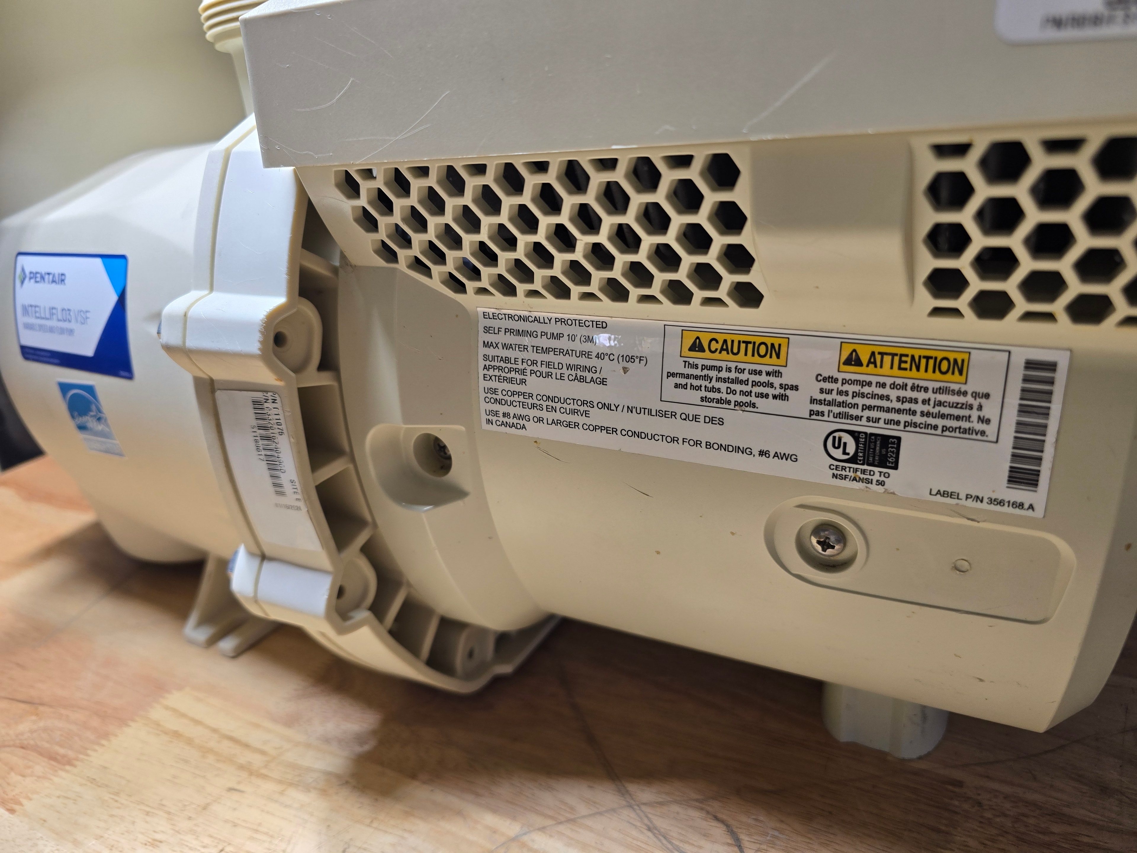 Pentair IntelliFlo3 VSF 3.0 THP pool pump (011075) — top control panel view