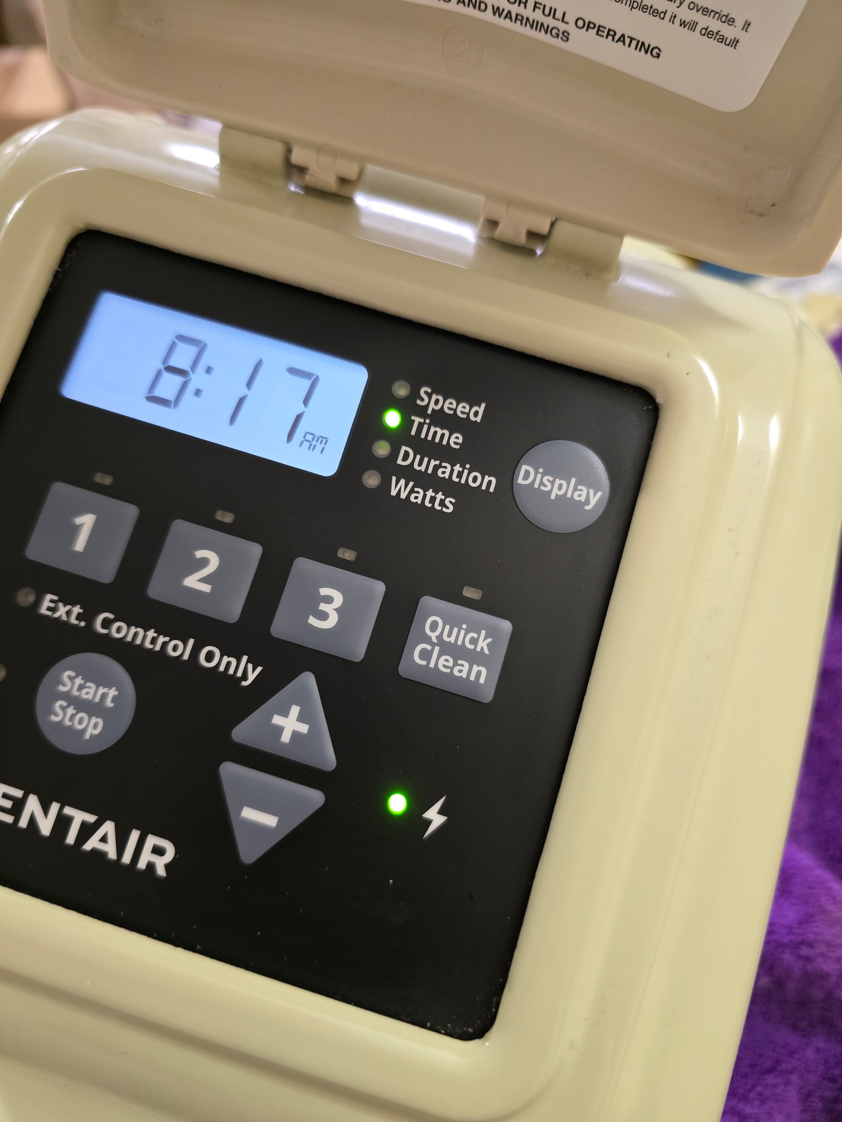 Pentair SuperFlo VST 342002 control panel — digital display showing RPM